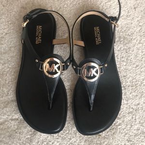 Michael Kors Black Lee Leather Flat Thong Sandal
